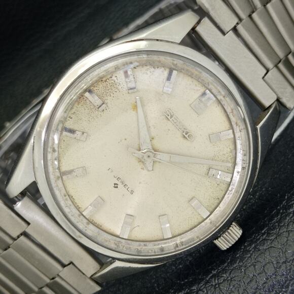 Vintage 1974 Seiko Automatic Mens Silver Watch W/daydate & Patina accents - Picture 1 of 7
